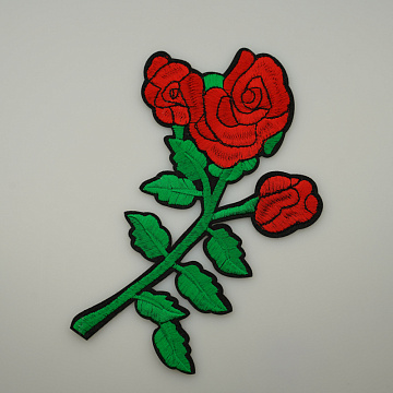 Термонаклейка "Розы" F324 красный, зеленый, 17 см