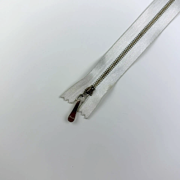 Молния на атласной ленте 30 см, белый, золото