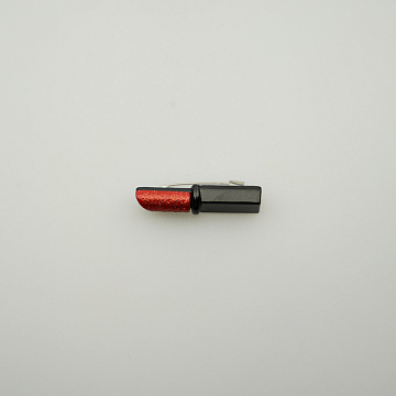 Брошь пластиковая "Помада" SH-9, черный, темно-красный, 3,5 см