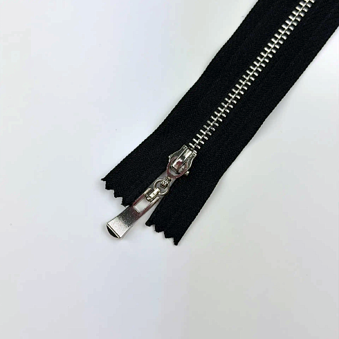 Молния металлическая неразъемная 20 см, черный, серебряный