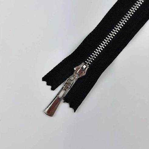 Молния металлическая неразъемная 20 см, черный, серебро